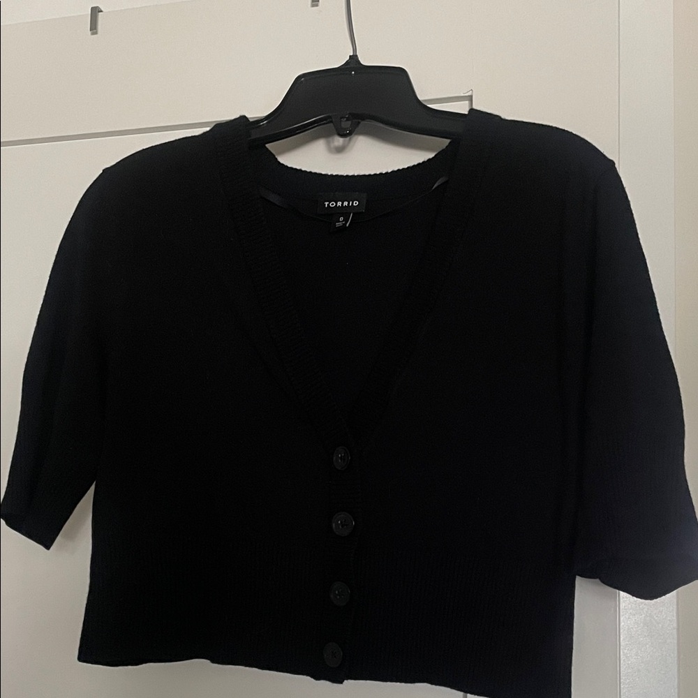 torrid Black V-Neck Button Front Cropped Cardigan